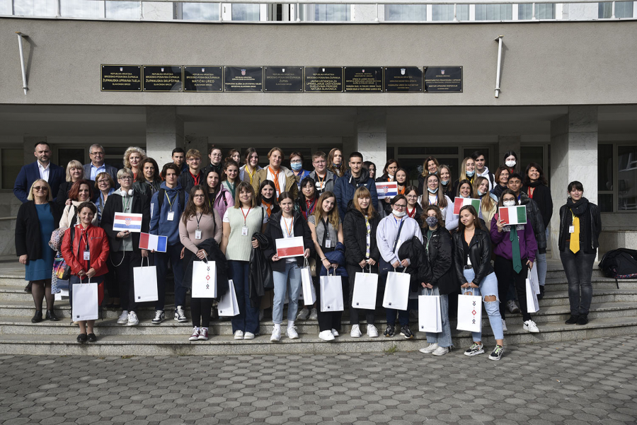 U sklopu Erasmus + programa učenici iz Francuske, Italije i Poljske posjetili Brodsko-posavsku županiju