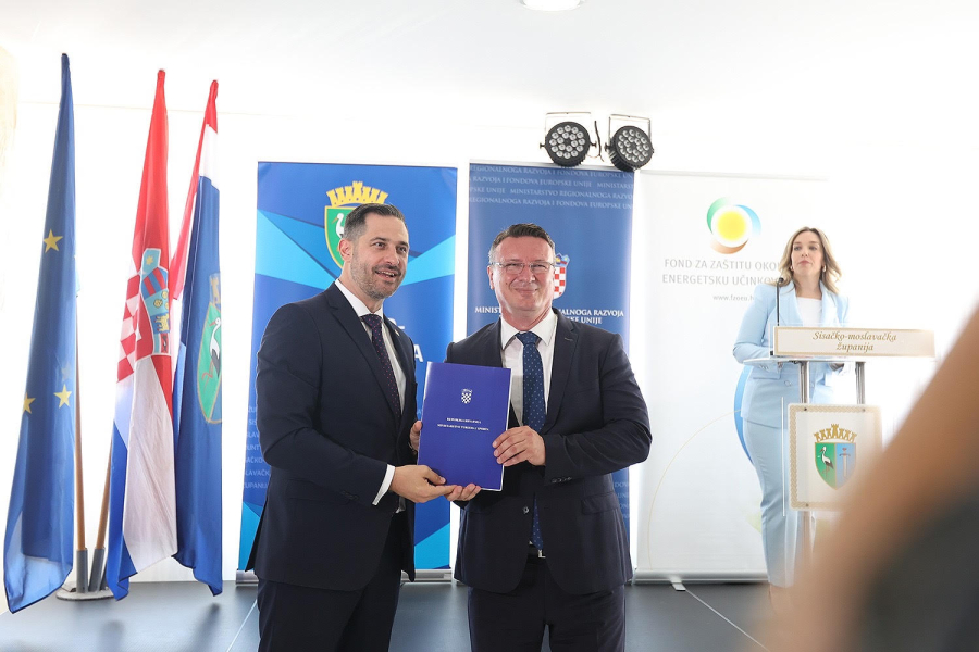 Sastanak Vlade sa županima, predstavnicima Udruge gradova i Hrvatske zajednice općina u Sisku