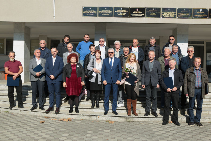Dragovoljnim darivateljima krvi uručena županijska priznanja i nagrade za 2020. i 2021. godinu