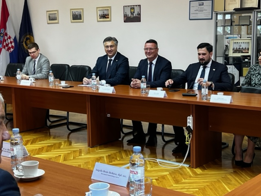 SJEDNICA VLADE SA ŽUPANIMA, PREDSTAVNICIMA UDRUGE GRADOVA U REPUBLICI HRVATSKOJ I HRVATSKE ZAJEDNICE OPĆINA