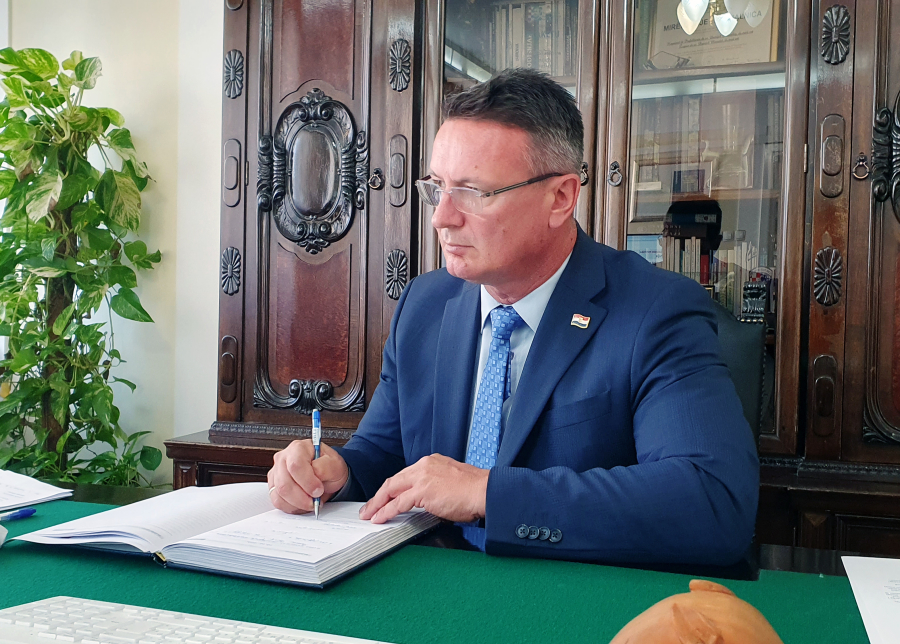 PREMIJER PLENKOVIĆ ODRŽAO ONLINE KONZULTACIJE S PREDSJEDNICIMA ZAJEDNICA ŽUPANIJA, GRADOVA I OPĆINA UOČI 22. SJEDNICE VLADE RH