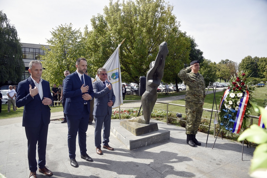Obilježen Dan hrvatskih branitelja Brodsko-posavske županije