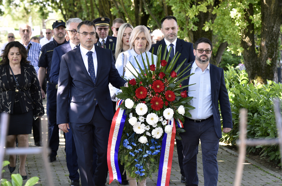 UZ DAN DRŽAVNOSTI RH POLOŽENI VIJENCI
