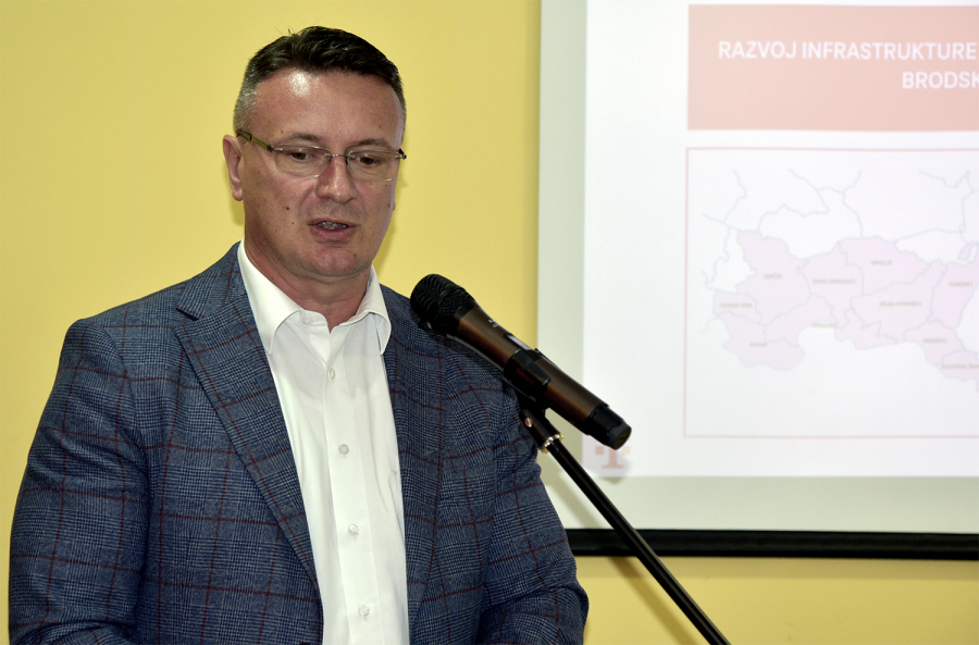 Širokopojasni pristup internetu uskoro dostupan na području Brodsko-posavske županije